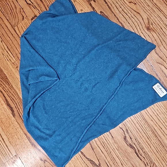 Cashmere Collection Poncho - Picture 4 of 6